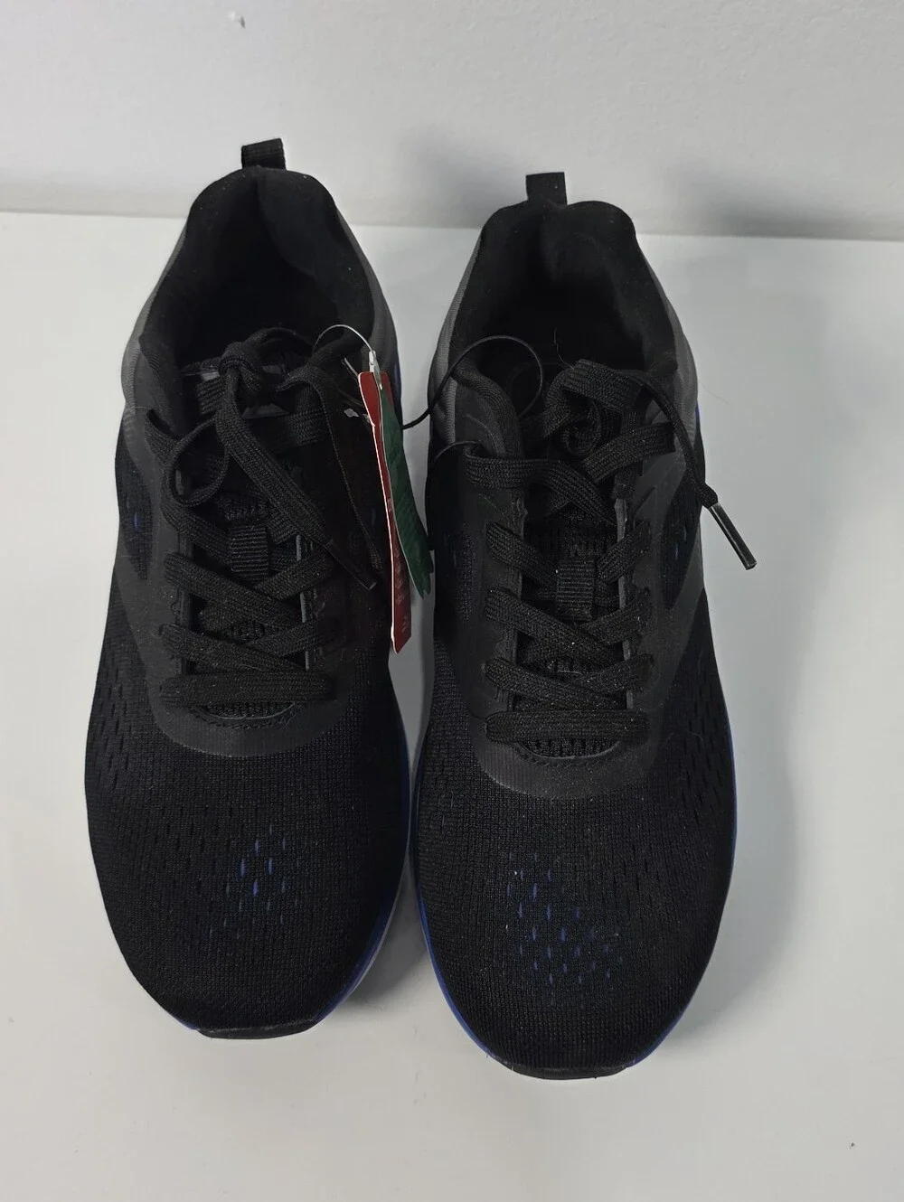 BCG Boys 4.5D Gym Shoes New